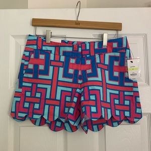 NWT crown & ivy Patterned Shorts - Size 4P